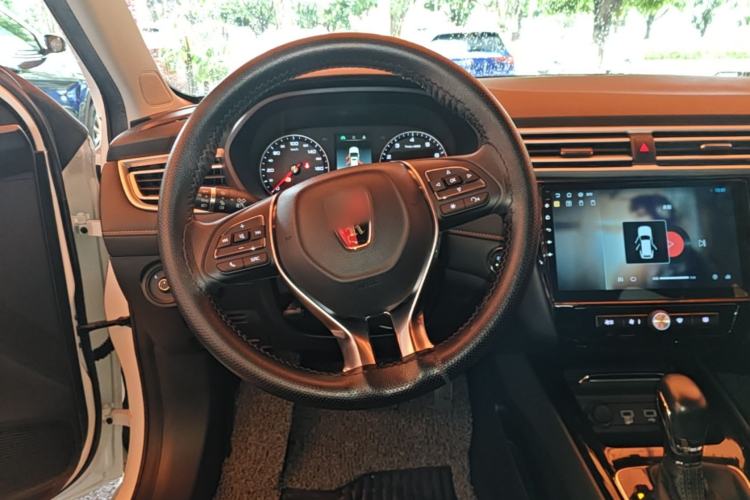 Used Roewe i5 2020 1.5L Automatic 4G Connected Linghao Edition Steering Wheel