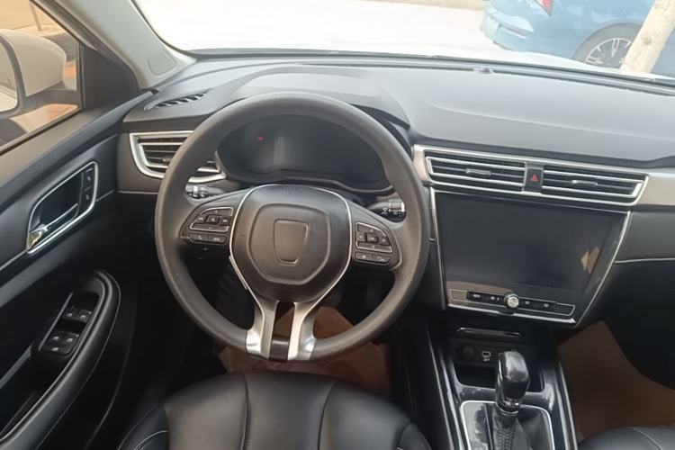 Used Roewe i5 2020 1.5L Automatic 4G Connect Luxury Flagship Edition Steering Wheel