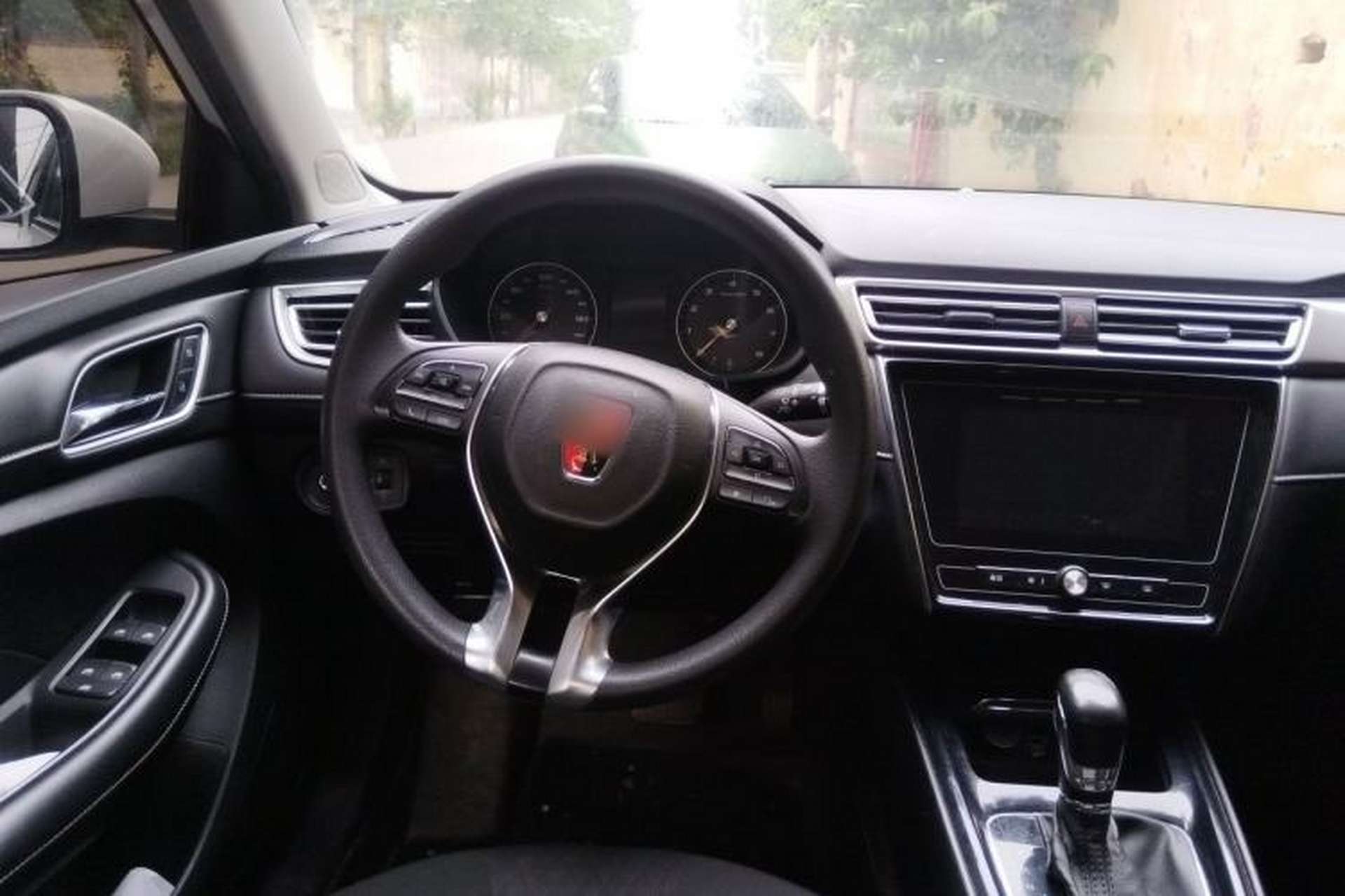 Used Roewe i5 2020 1.5L Automatic 4G Connected Linghao Edition Steering Wheel