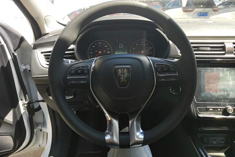 Used Roewe i5 2020 1.5L Automatic 4G Connected Linghao Edition Steering Wheel