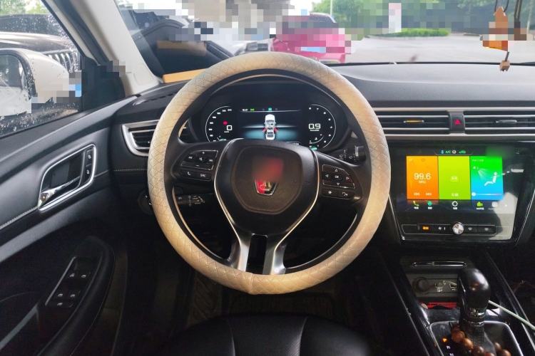 Used Roewe i5 2020 1.5L Automatic 4G Connect Luxury Flagship Edition Steering Wheel