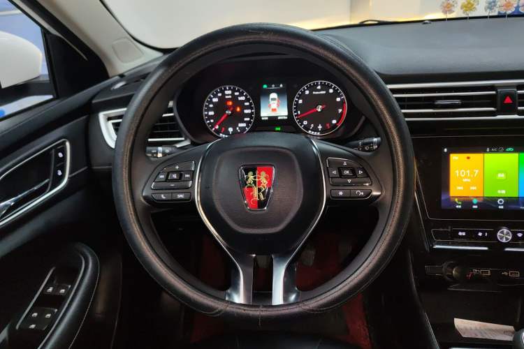 Used Roewe i5 2020 1.5L Manual 4G Connect Luxury Edition Steering Wheel