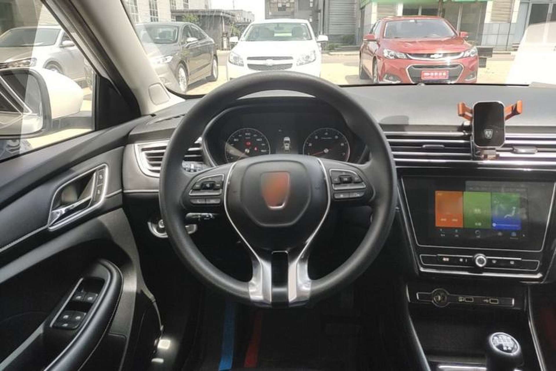 Used Roewe i5 2020 1.5L Manual 4G Connect Leehao Flagship Edition Steering Wheel