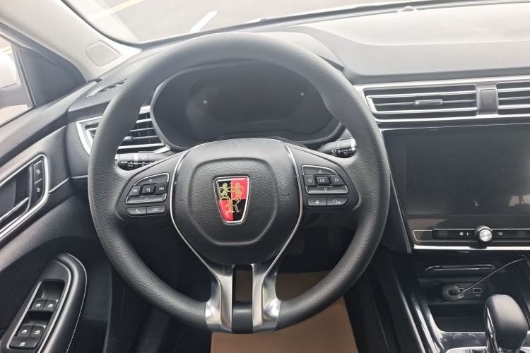 Used Roewe i5 2020 1.5L Automatic 4G Connect Luxury Flagship Edition Steering Wheel
