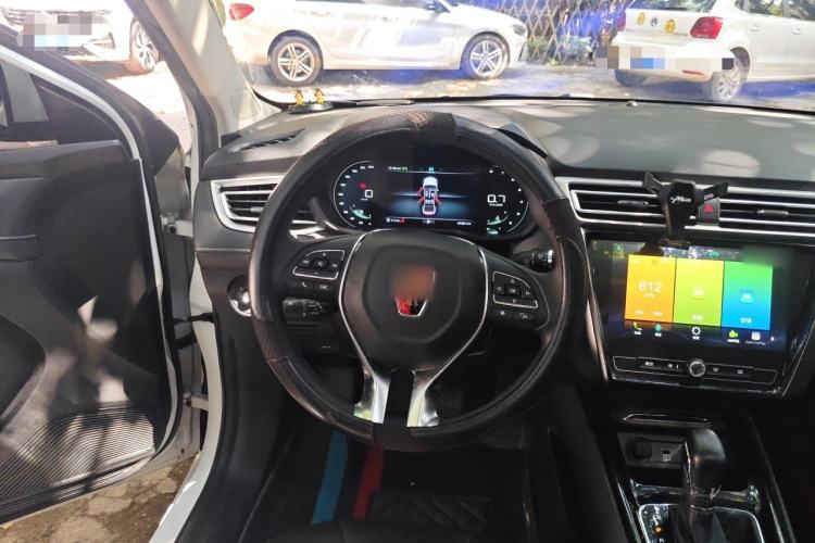 Used Roewe i5 2020 1.5L Automatic 4G Connect Luxury Flagship Edition Steering Wheel