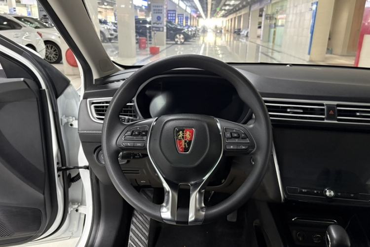 Used Roewe i5 2020 1.5L Automatic 4G Connect Luxury Flagship Edition Steering Wheel