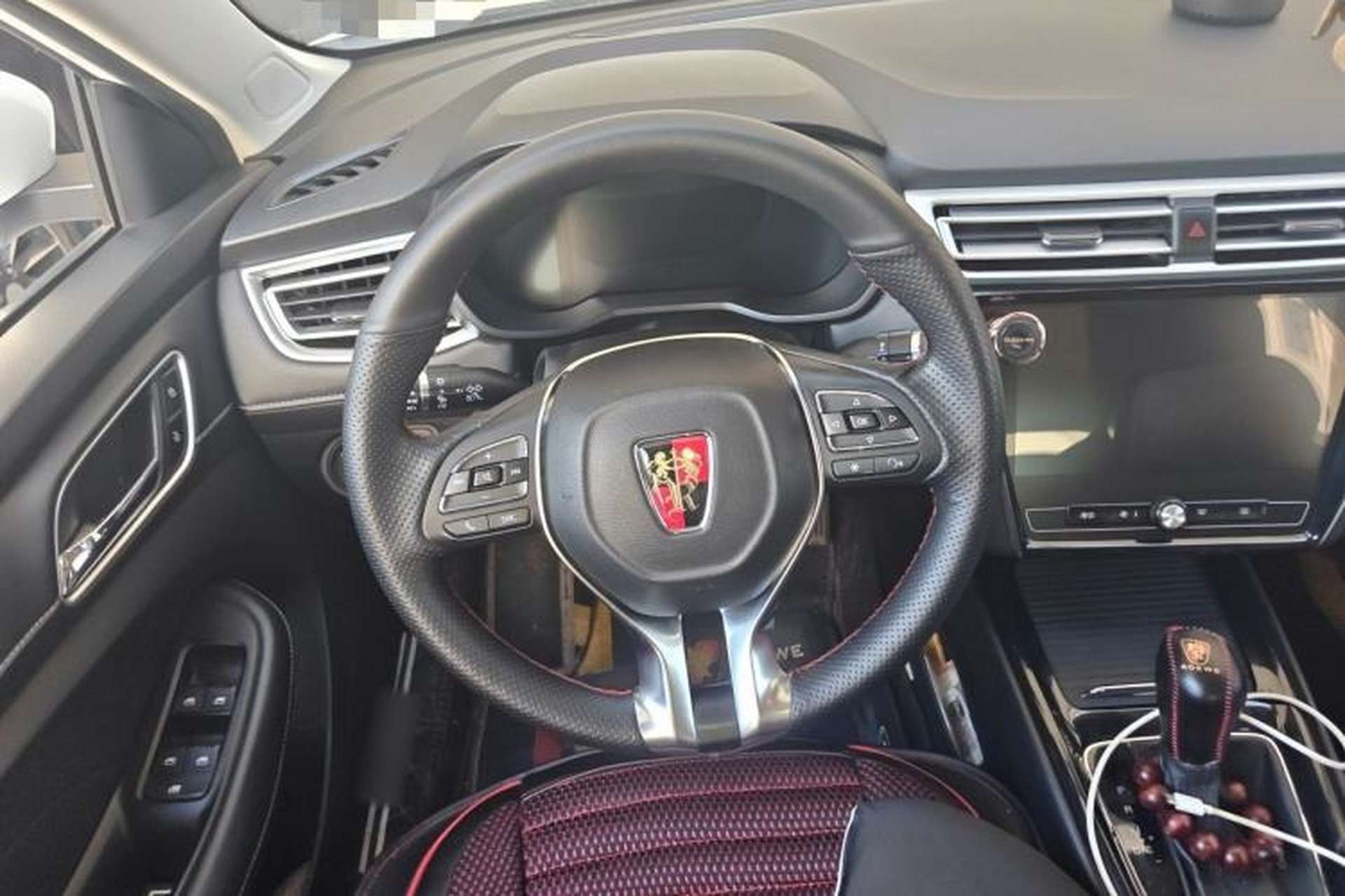 Used Roewe i5 2020 1.5L Automatic 4G Connect Luxury Flagship Edition Steering Wheel