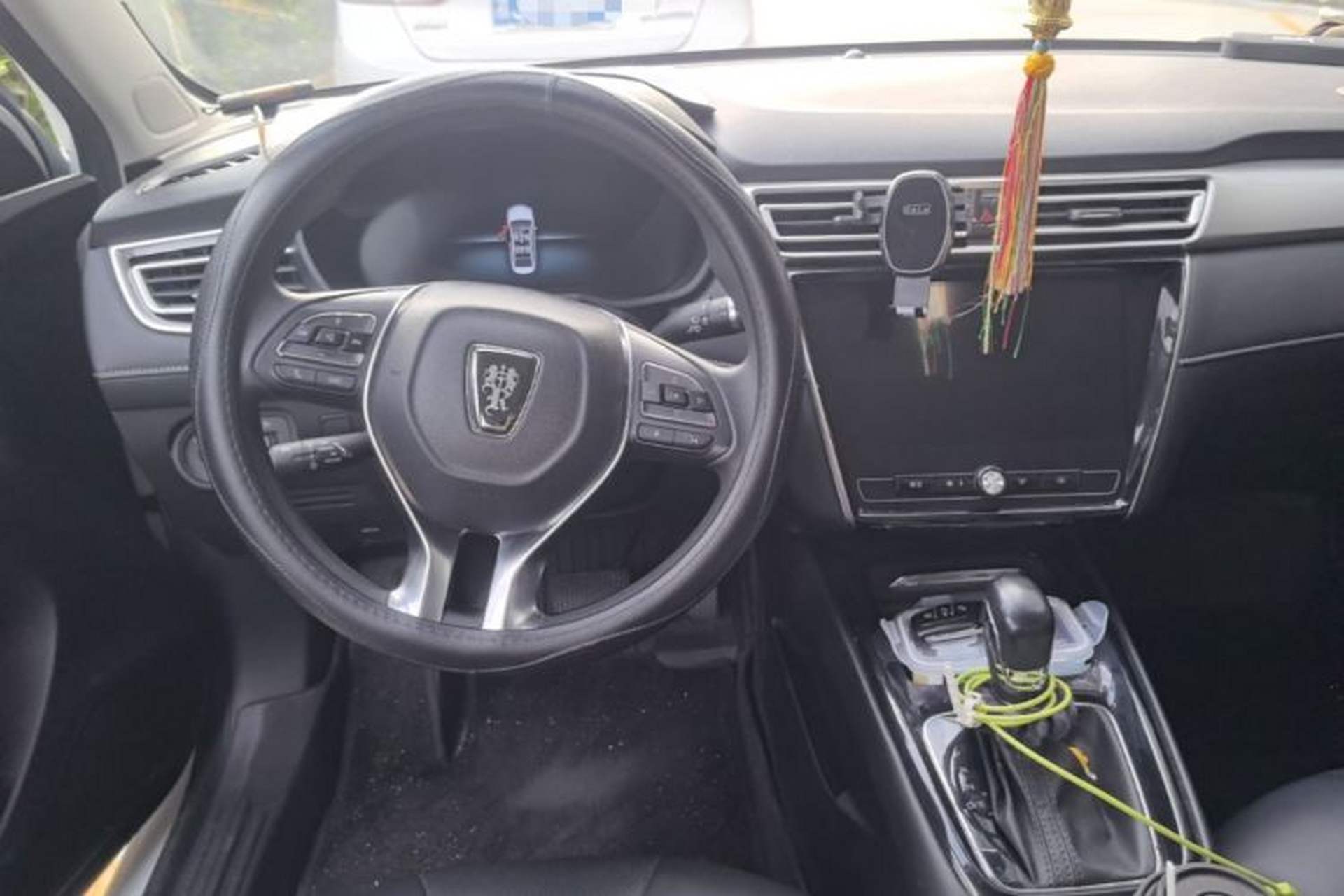 Used Roewe i5 2020 1.5L Automatic 4G Connect Luxury Flagship Edition Steering Wheel