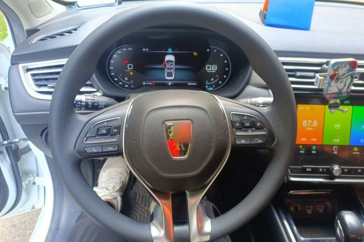 Used Roewe i5 2020 1.5L Automatic 4G Connect Luxury Flagship Edition Steering Wheel