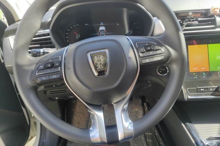 Used Roewe i5 2020 1.5L Automatic 4G Connect Luxury Flagship Edition Steering Wheel