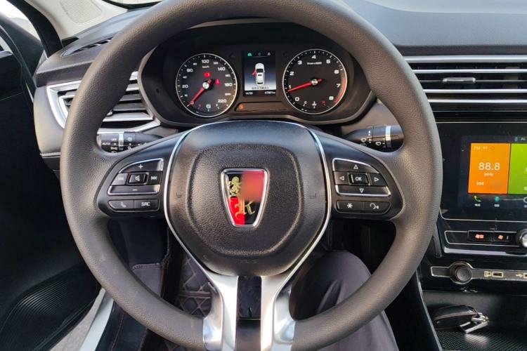 Used Roewe i5 2020 1.5L Manual 4G Connect Leehao Flagship Edition Steering Wheel