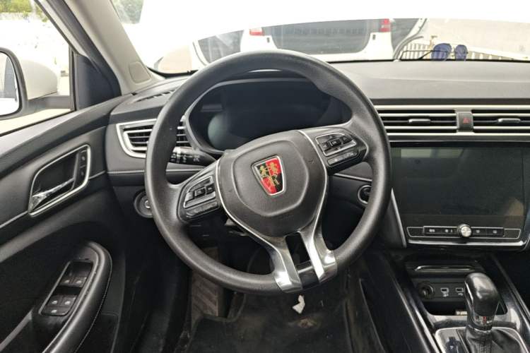 Used Roewe i5 2020 1.5L Automatic 4G Connect Luxury Flagship Edition Steering Wheel
