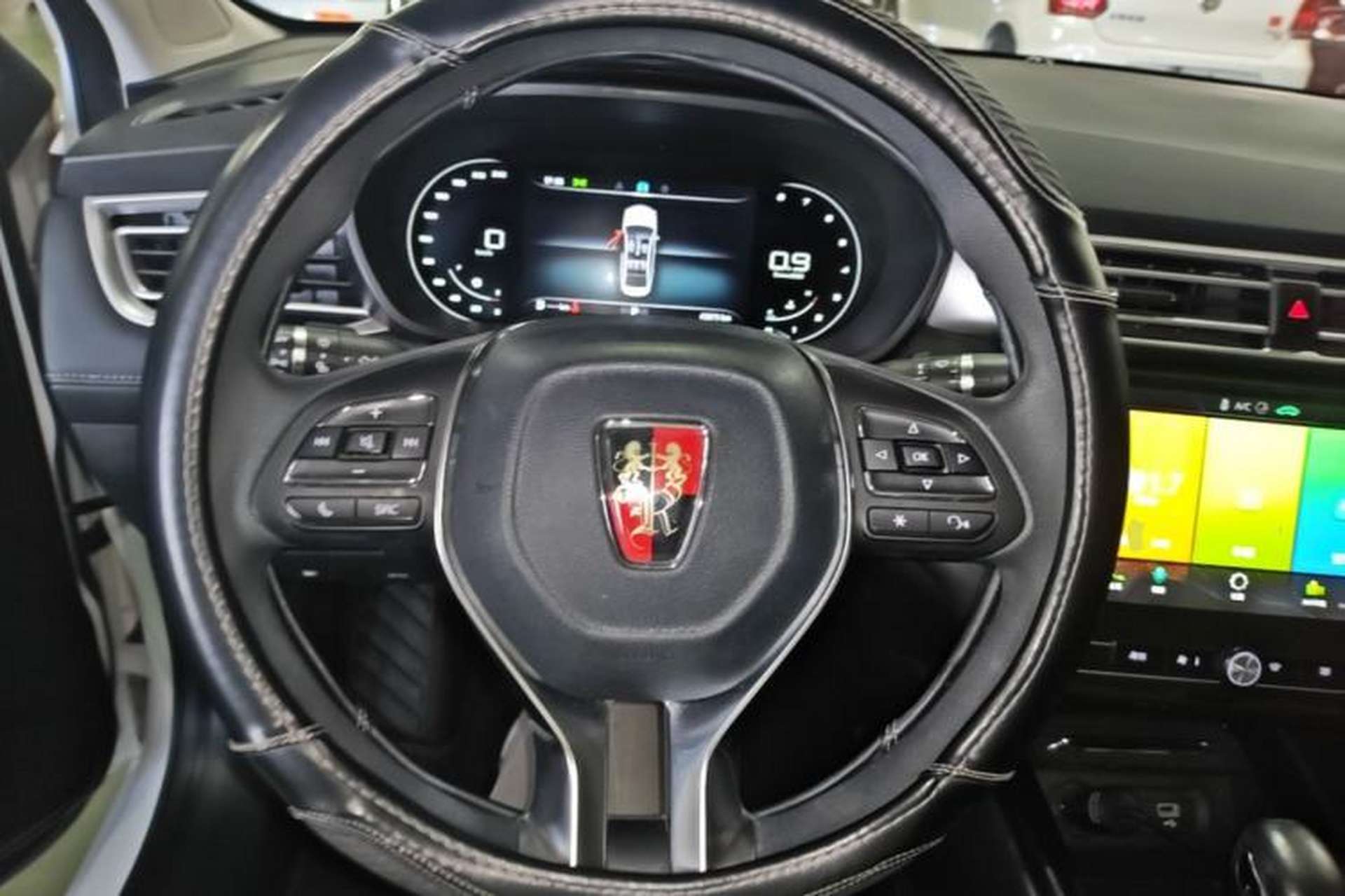 Used Roewe i5 2020 1.5L Automatic 4G Connect Luxury Flagship Edition Steering Wheel