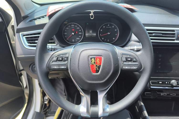 Used Roewe i5 2020 1.5L Manual 4G Connect Luxury Edition Steering Wheel