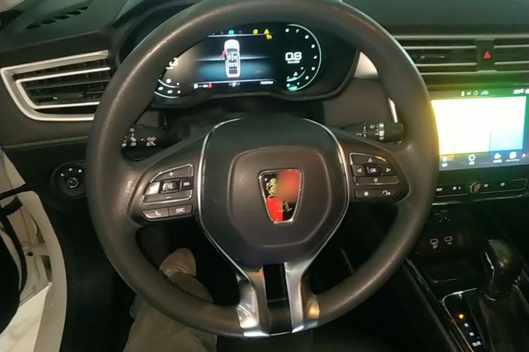 Used Roewe i5 2020 1.5L Automatic 4G Connect Luxury Flagship Edition Steering Wheel