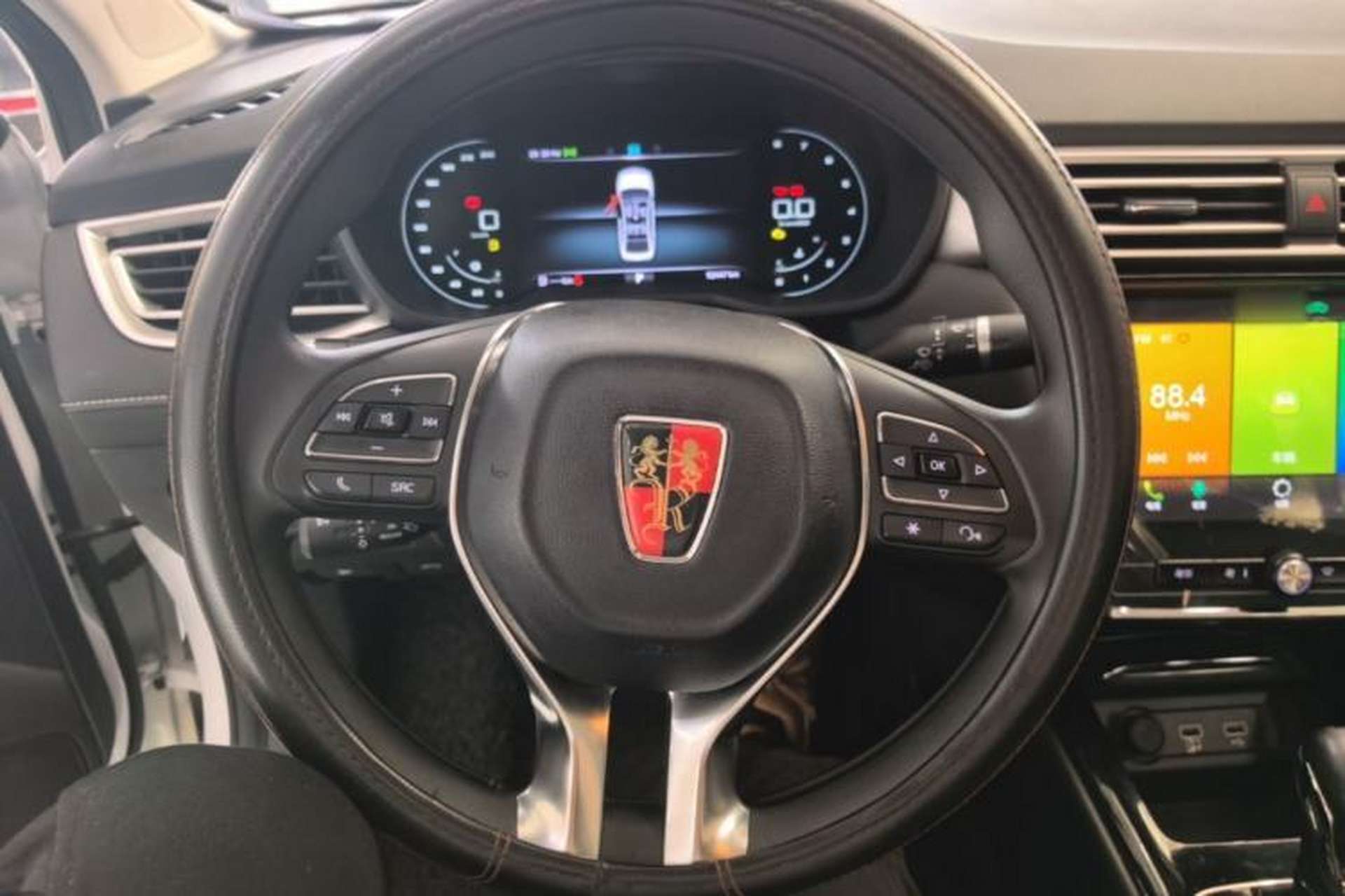 Used Roewe i5 2020 1.5L Automatic 4G Connect Luxury Flagship Edition Steering Wheel