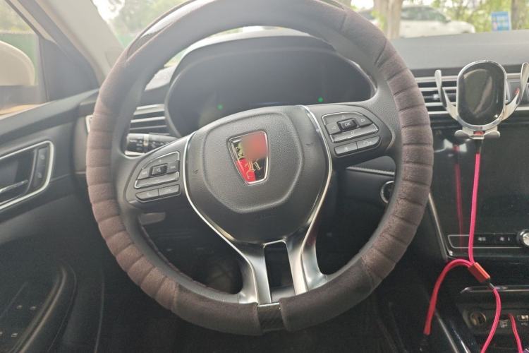 Used Roewe i5 2020 1.5L Automatic 4G Connect Luxury Flagship Edition Steering Wheel