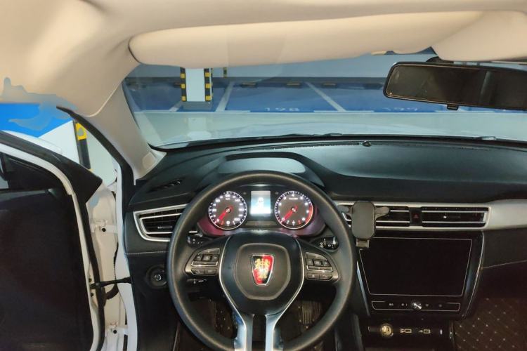 Used Roewe i5 2020 1.5L Manual 4G Connect Leehao Flagship Edition Steering Wheel