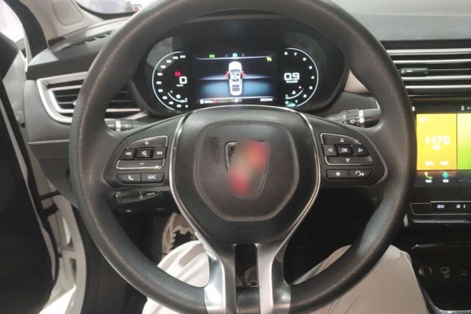 Used Roewe i5 2020 1.5L Automatic 4G Connect Luxury Flagship Edition Steering Wheel