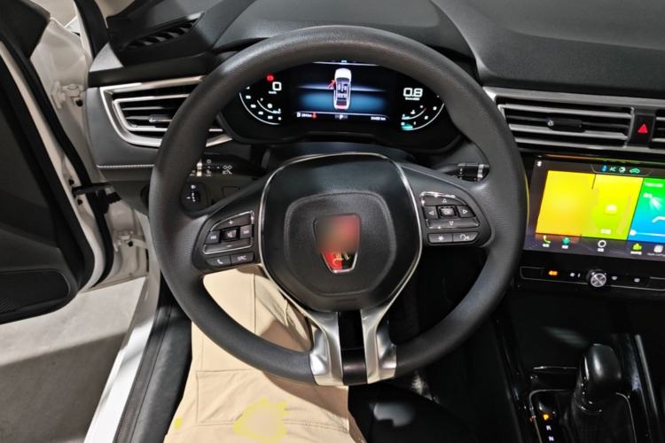 Used Roewe i5 2020 1.5L Automatic 4G Connect Luxury Flagship Edition Steering Wheel