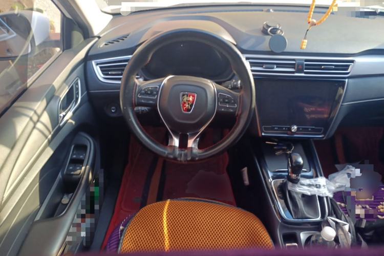 Used Roewe i5 2020 1.5L Automatic 4G Connect Luxury Flagship Edition Steering Wheel