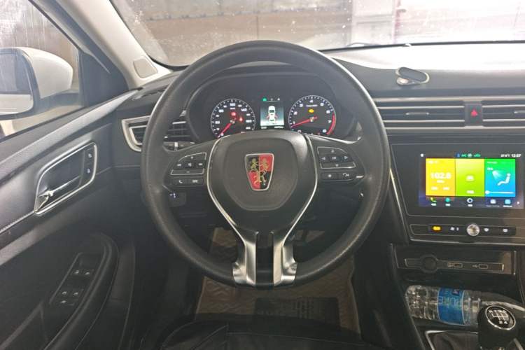 Used Roewe i5 2020 1.5L Manual 4G Connect Luxury Edition Steering Wheel