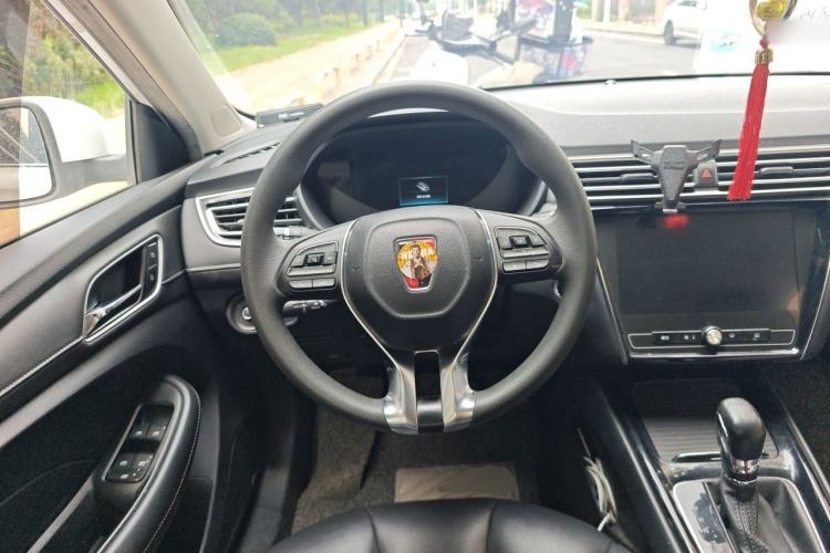 Used Roewe i5 2020 1.5L Automatic 4G Connect Luxury Flagship Edition Steering Wheel