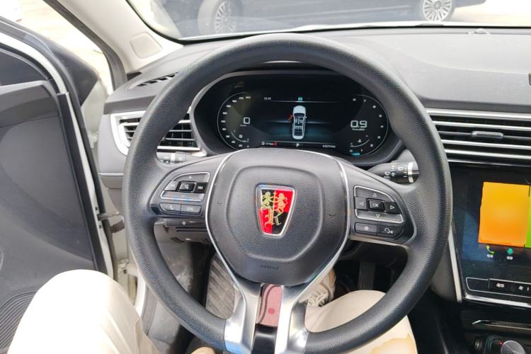 Used Roewe i5 2020 1.5L Automatic 4G Connect Luxury Flagship Edition Steering Wheel