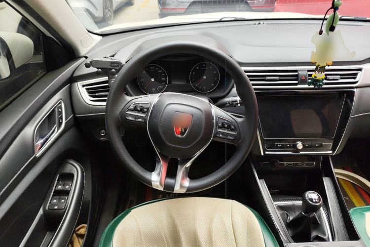 Used Roewe i5 2020 1.5L Manual 4G Connect Luxury Edition Steering Wheel