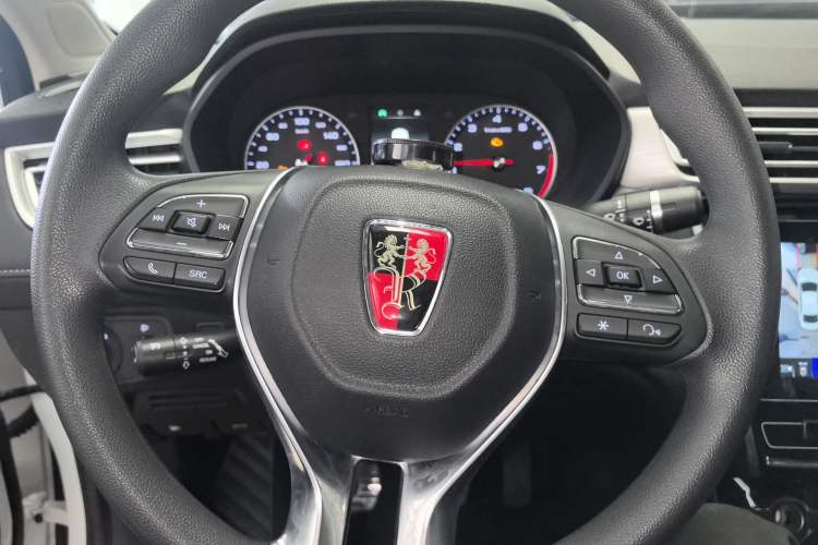Used Roewe i5 2020 1.5L Manual 4G Connect Leehao Flagship Edition Steering Wheel