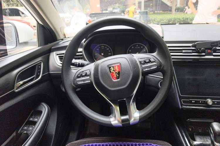 Used Roewe i5 2020 1.5L Automatic 4G Connected Linghao Edition Steering Wheel