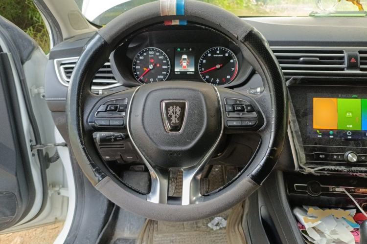 Used Roewe i5 2020 1.5L Manual 4G Connect Leehao Flagship Edition Steering Wheel