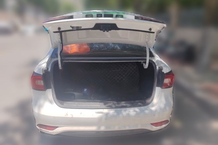 Used Roewe i5 2020 1.5L Manual 4G Connect Luxury Edition Trunk