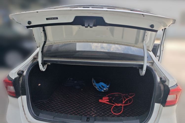 Used Roewe i5 2020 1.5L Automatic 4G Connected Linghao Edition Trunk