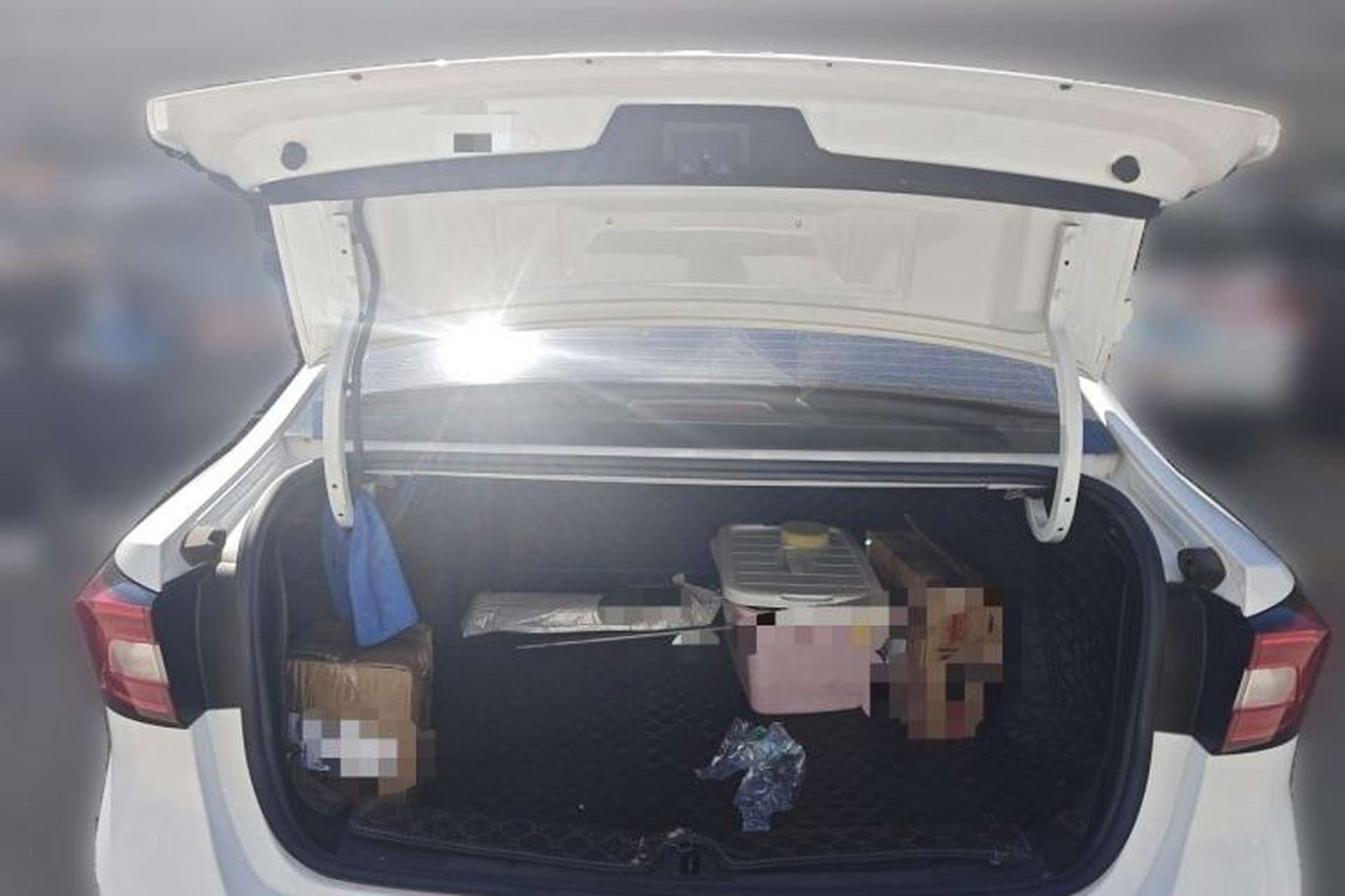 Used Roewe i5 2020 1.5L Automatic 4G Connect Luxury Flagship Edition Trunk