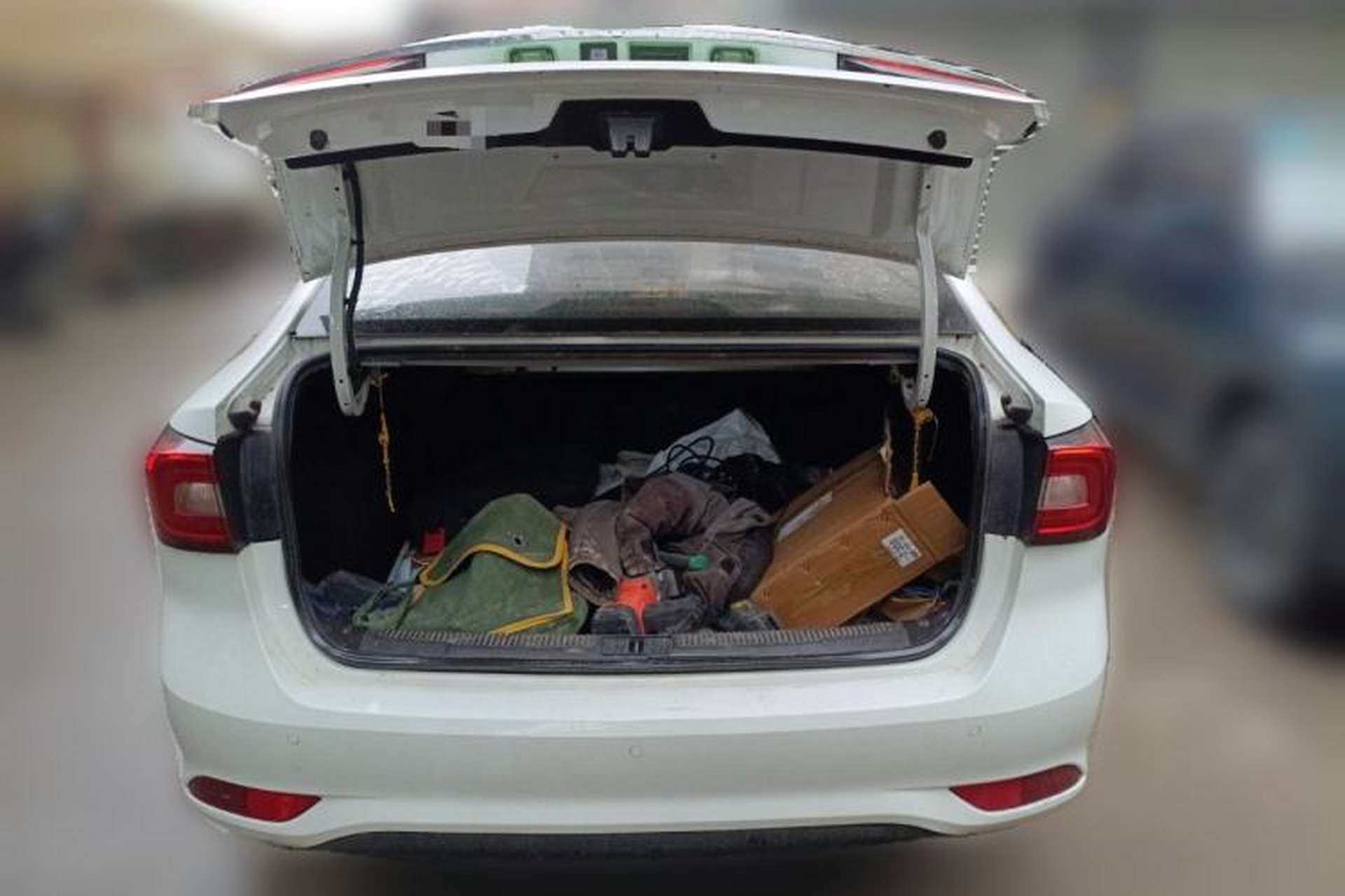 Used Roewe i5 2020 1.5L Automatic 4G Connected Linghao Edition Trunk