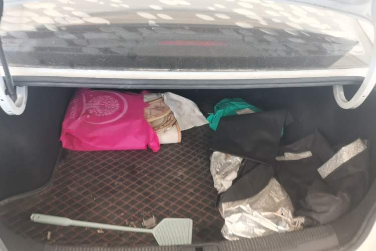 Used Roewe i5 2020 1.5L Manual 4G Connect Leehao Flagship Edition Trunk