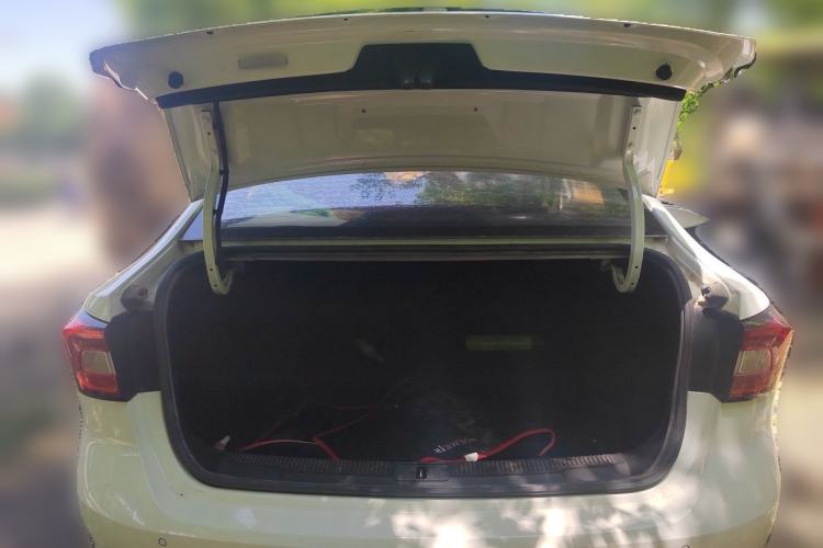 Used Roewe i5 2020 1.5L Manual 4G Connect Leehao Flagship Edition Trunk