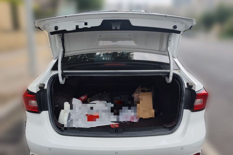 Used Roewe i5 2020 1.5L Manual 4G Connect Luxury Edition Trunk