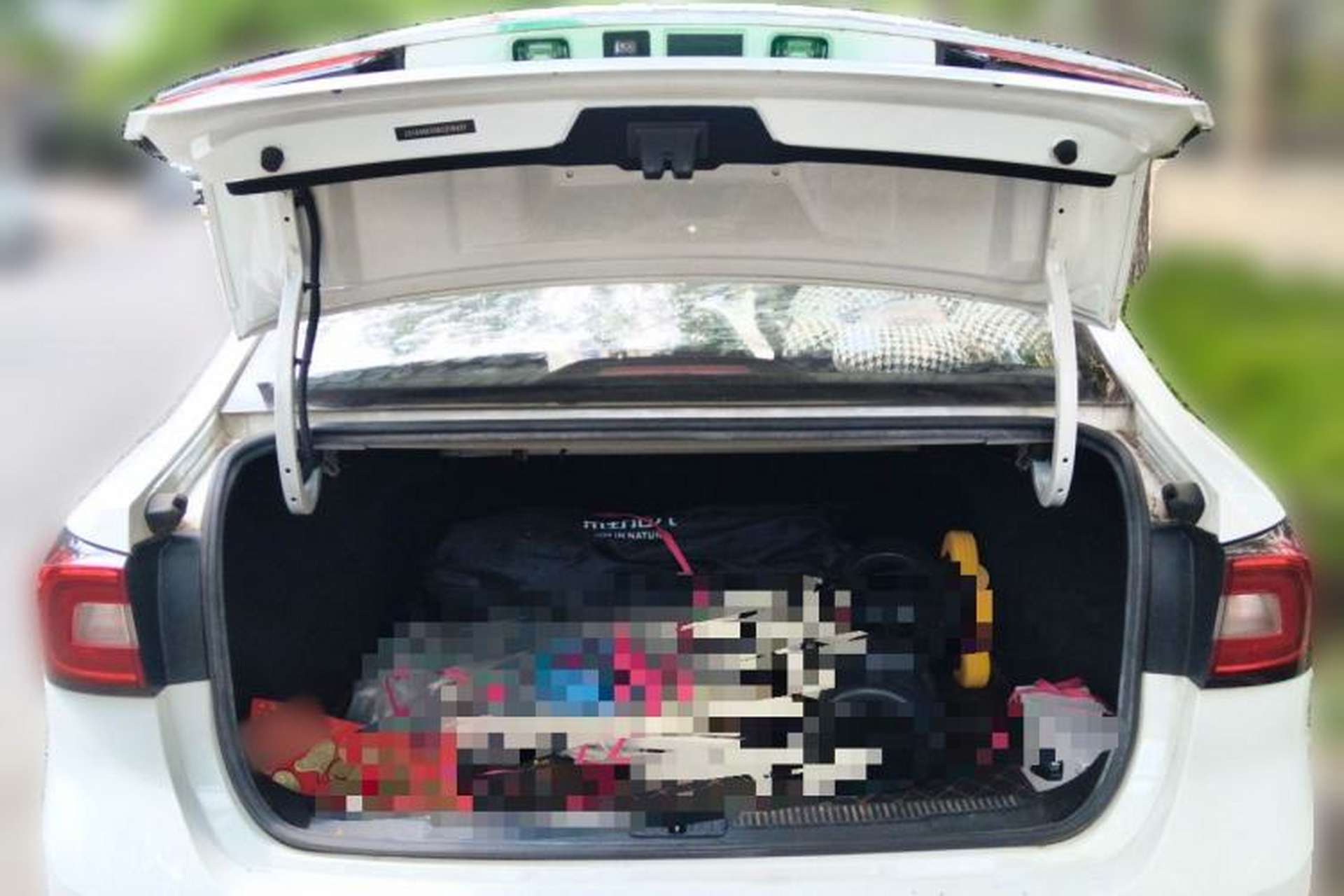 Used Roewe i5 2020 1.5L Automatic 4G Connected Linghao Edition Trunk