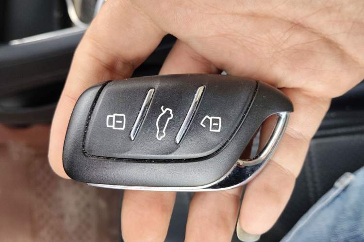 Used Roewe i5 2020 1.5L Manual 4G Connect Luxury Edition Vehicle Key