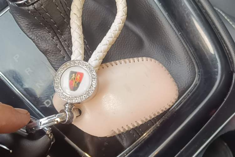 Used Roewe i5 2020 1.5L Automatic 4G Connect Luxury Flagship Edition Vehicle Key