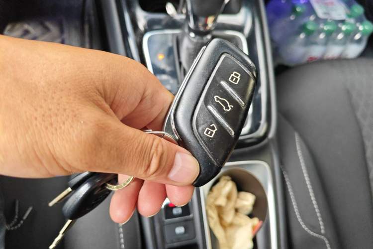 Used Roewe i5 2020 1.5L Automatic 4G Connected Linghao Edition Vehicle Key