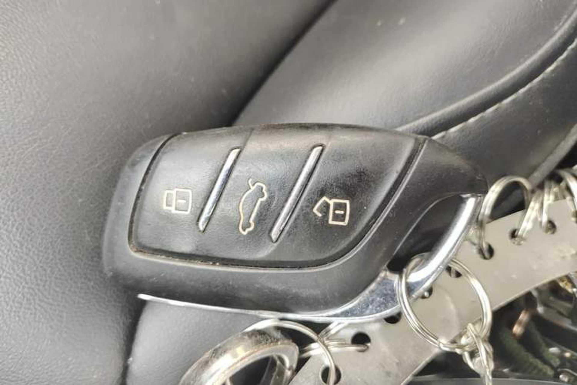 Used Roewe i5 2020 1.5L Manual 4G Connect Leehao Flagship Edition Vehicle Key