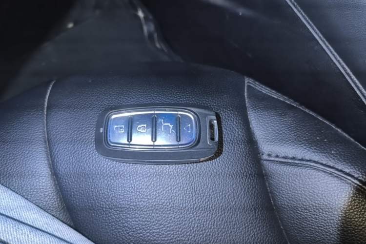 Used Roewe i5 2020 1.5L Automatic 4G Connected Linghao Edition Vehicle Key
