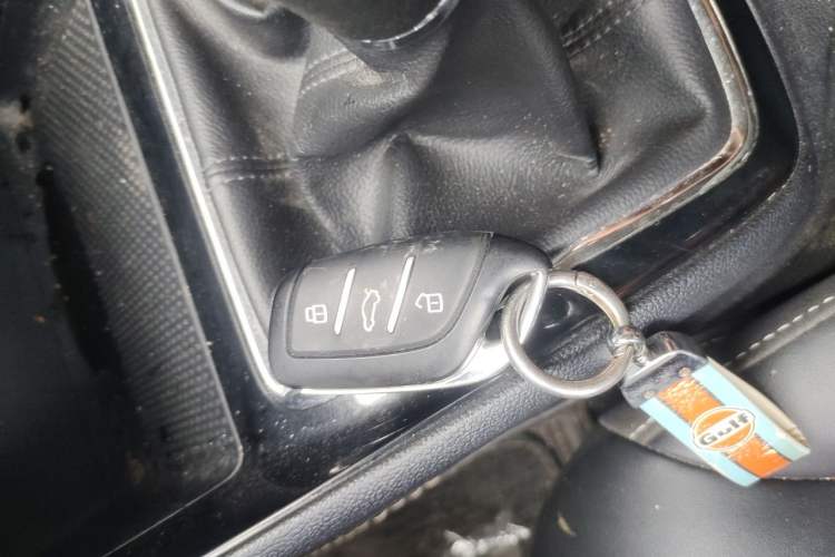 Used Roewe i5 2020 1.5L Manual 4G Connect Leehao Flagship Edition Vehicle Key