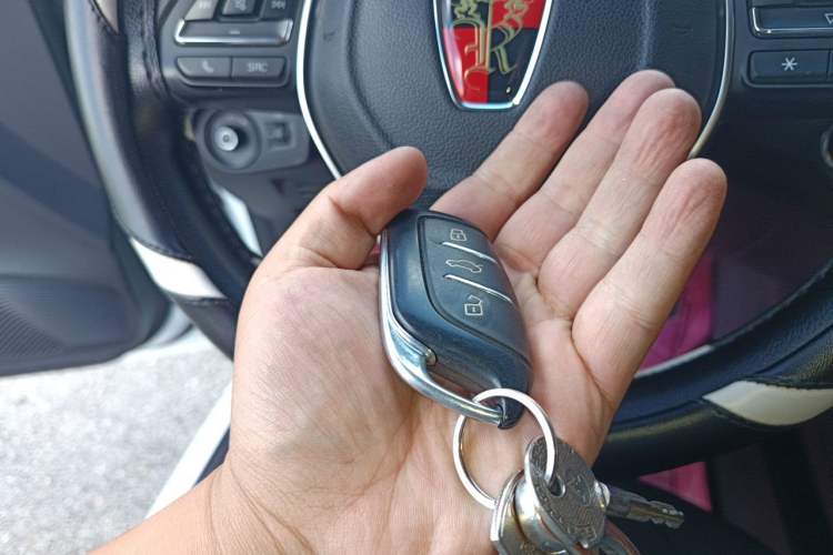 Used Roewe i5 2020 1.5L Manual 4G Connect Luxury Edition Vehicle Key