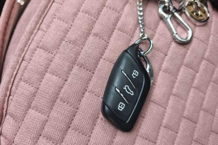 Used Roewe i5 2020 1.5L Automatic 4G Connect Luxury Flagship Edition Vehicle Key
