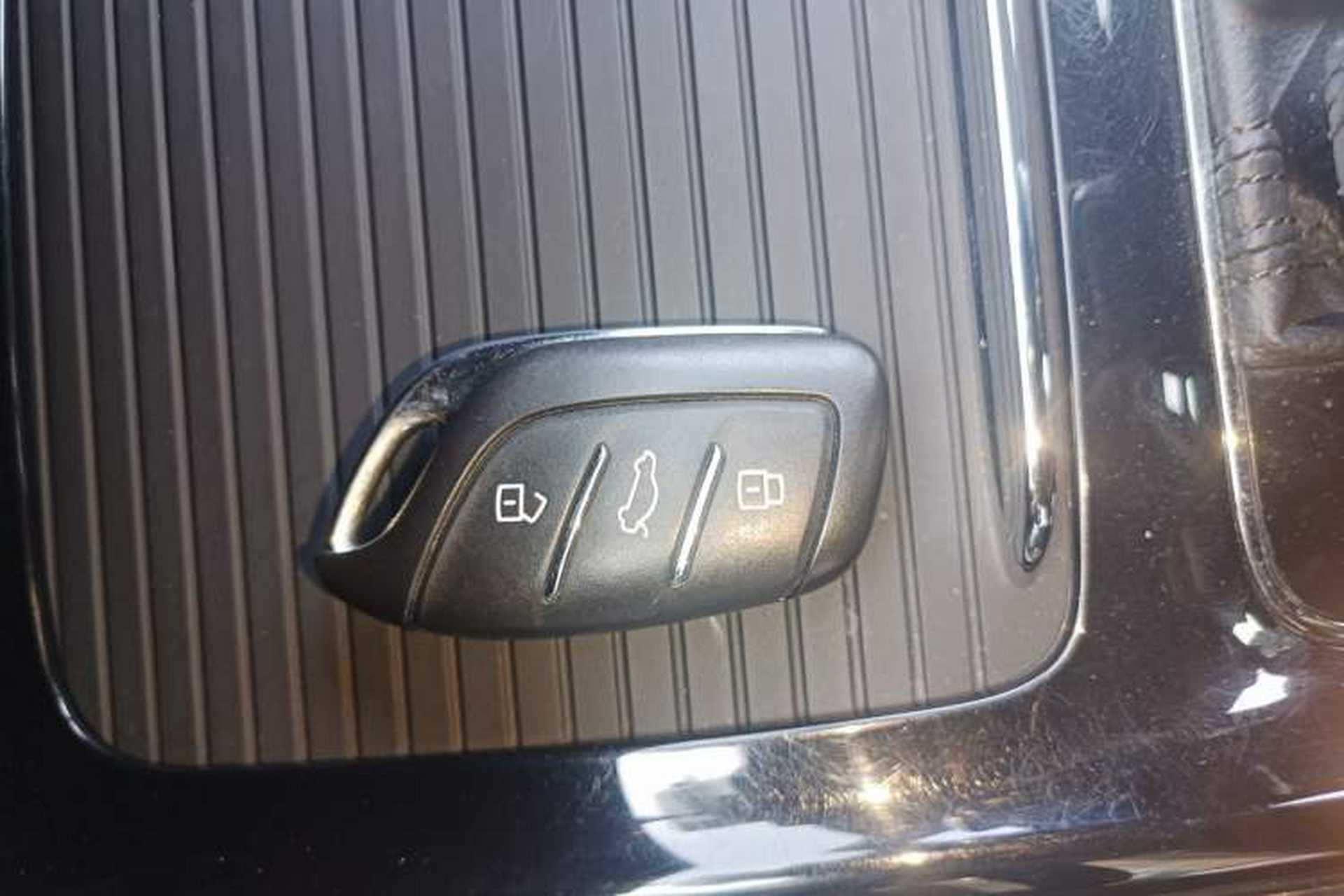 Used Roewe i5 2020 1.5L Automatic 4G Connect Luxury Flagship Edition Vehicle Key
