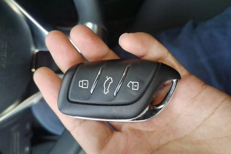 Used Roewe i5 2020 1.5L Automatic 4G Connected Linghao Edition Vehicle Key